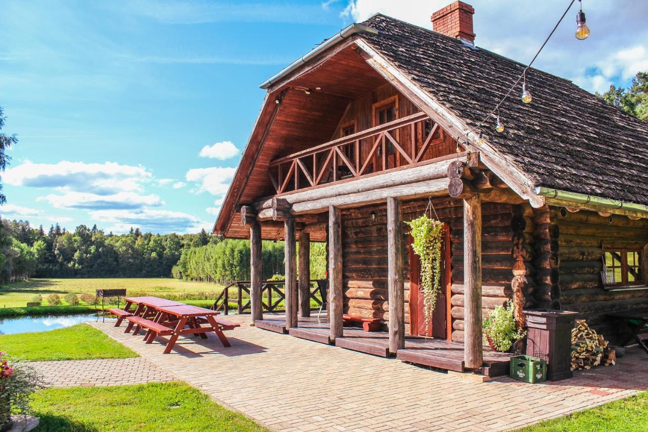 Lejasbisenieki Villa Turaida Buitenkant foto