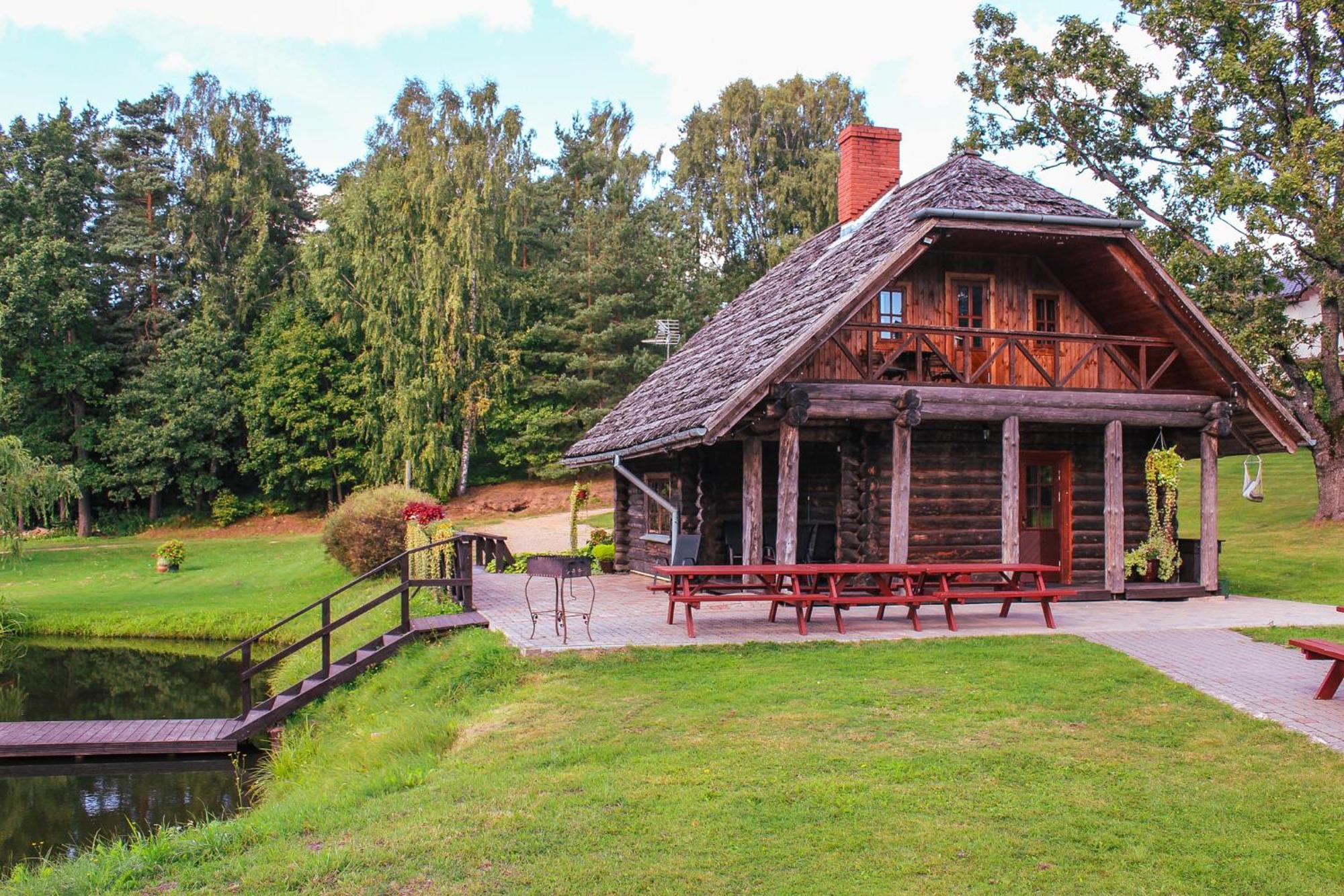 Lejasbisenieki Villa Turaida Buitenkant foto